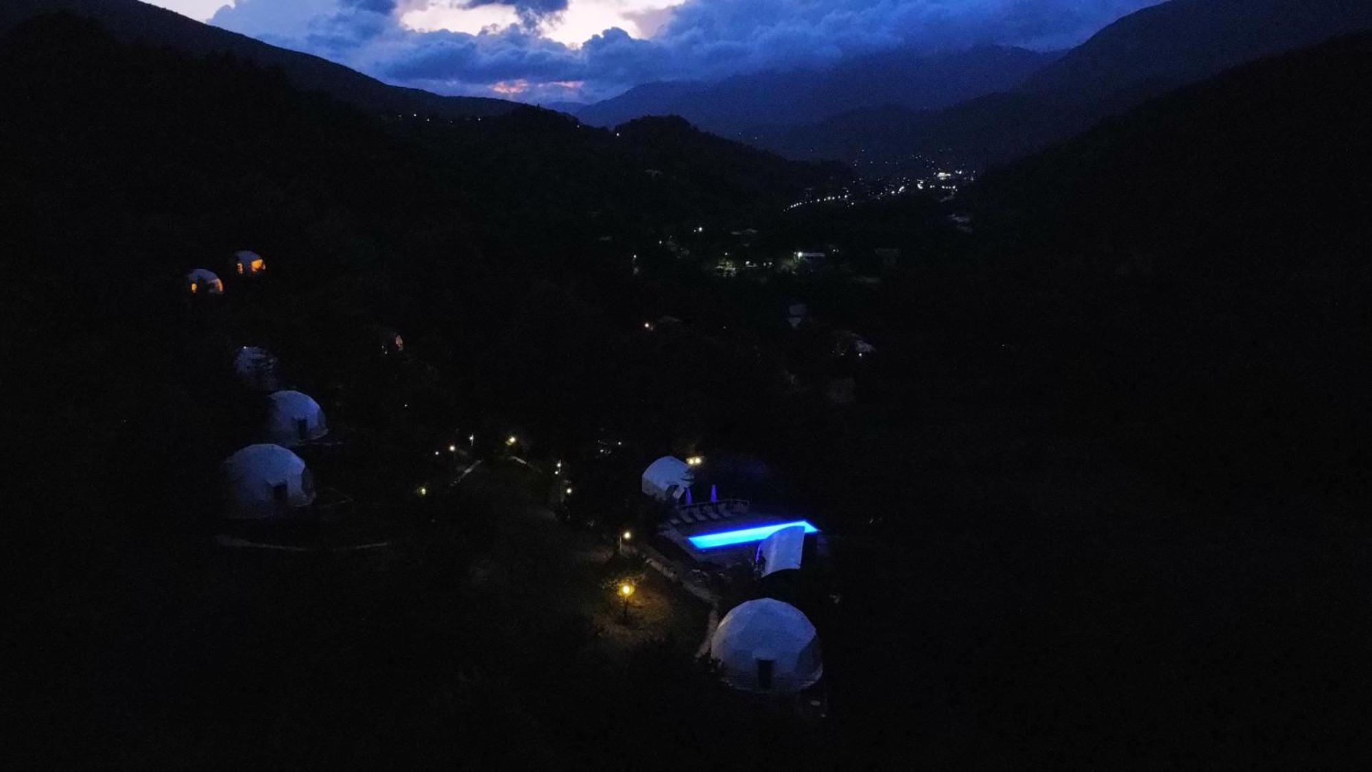 Hotel Glamping Georgia Krikhi Ambrolauri Exterior foto